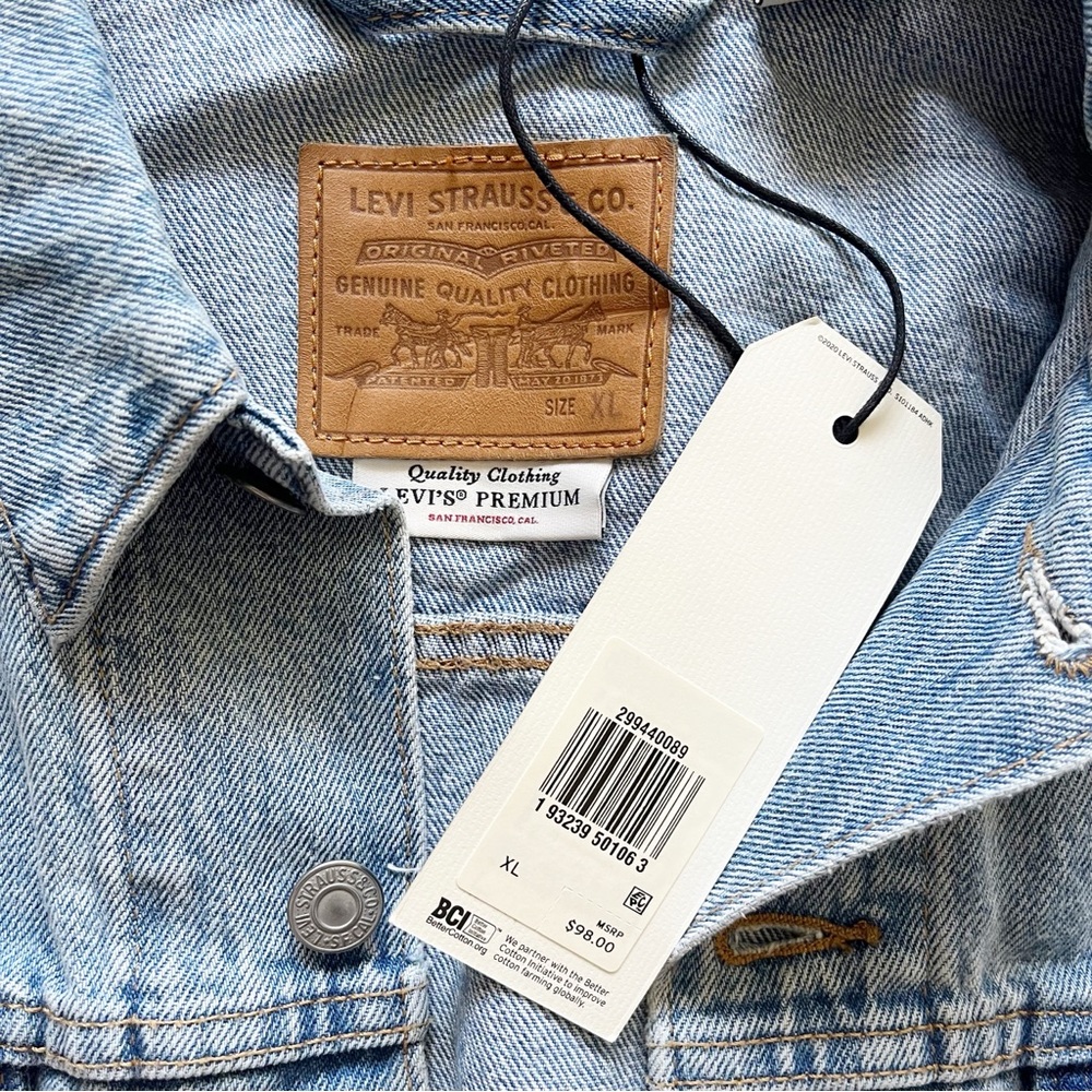 Levi's Premium Blue Denim Jacket - Picture 2 of 5